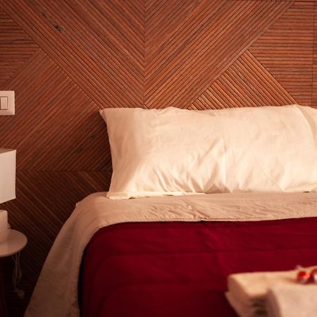 Ludo'S Rooms Кальярі Екстер'єр фото